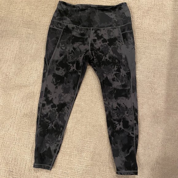 3 Pairs of Danskin Leggings - Picture 2 of 16